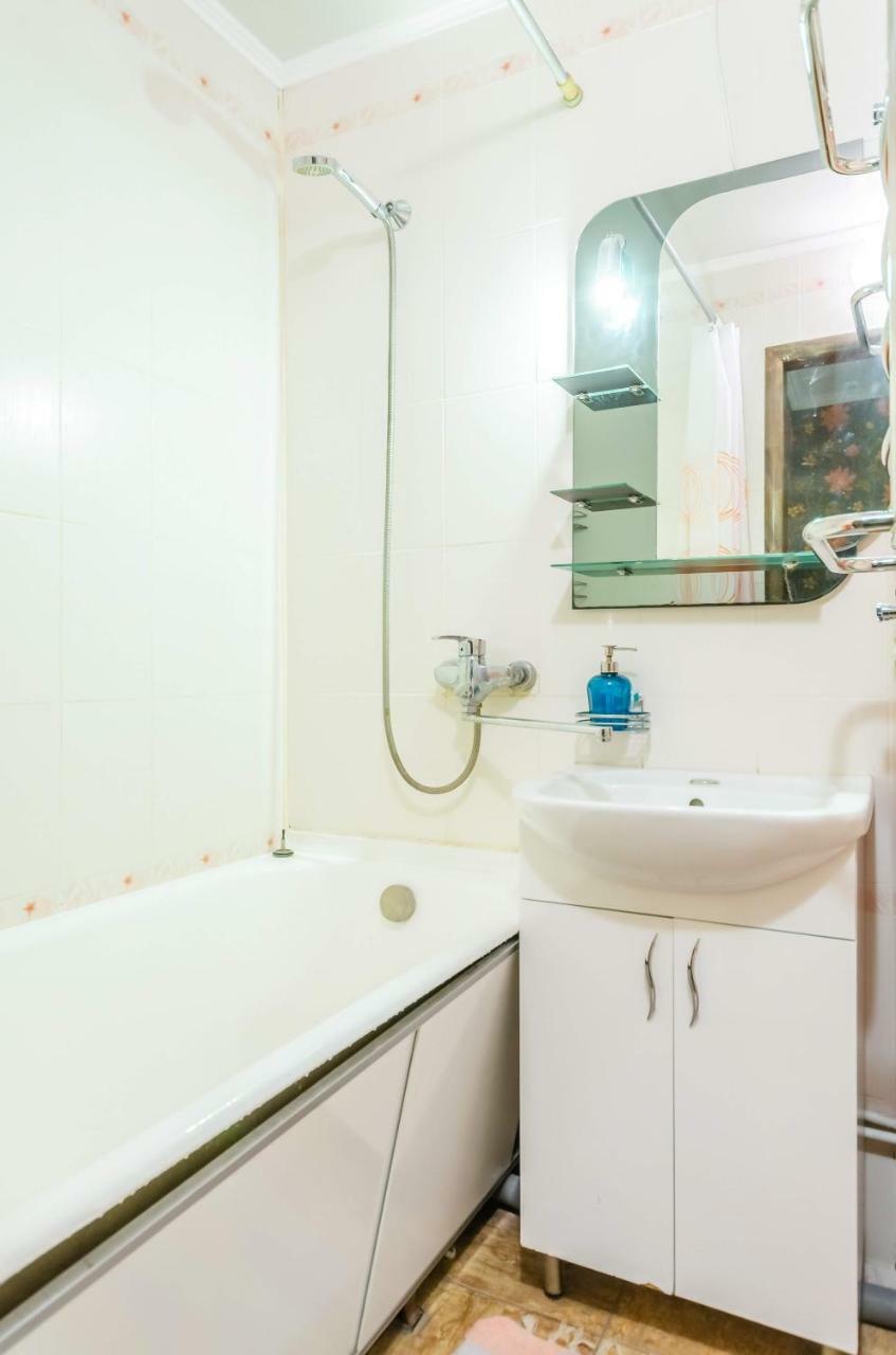 Kozzy Apartment In Kiev City Center Lu7 Экстерьер фото